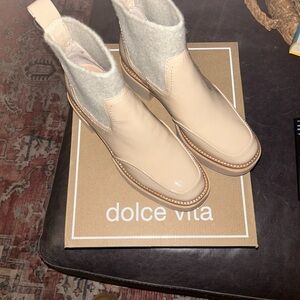 Dolce Vita H20 Saline waterproof boots 7.5 NWT